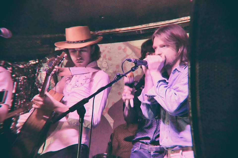 38801577_248248259153389_461342284307234816_n